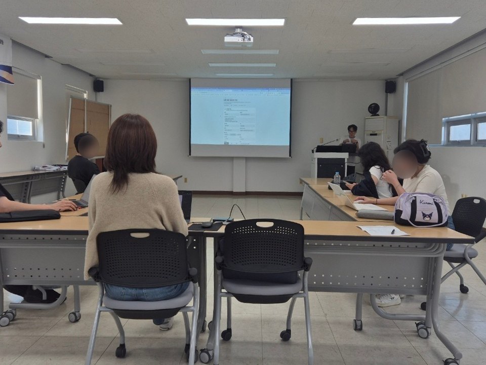 경북경제진흥원 포항시 온라인 셀러 판로지원 사업 생성형 AI로 만드는 상품 숏폼 강의 현장